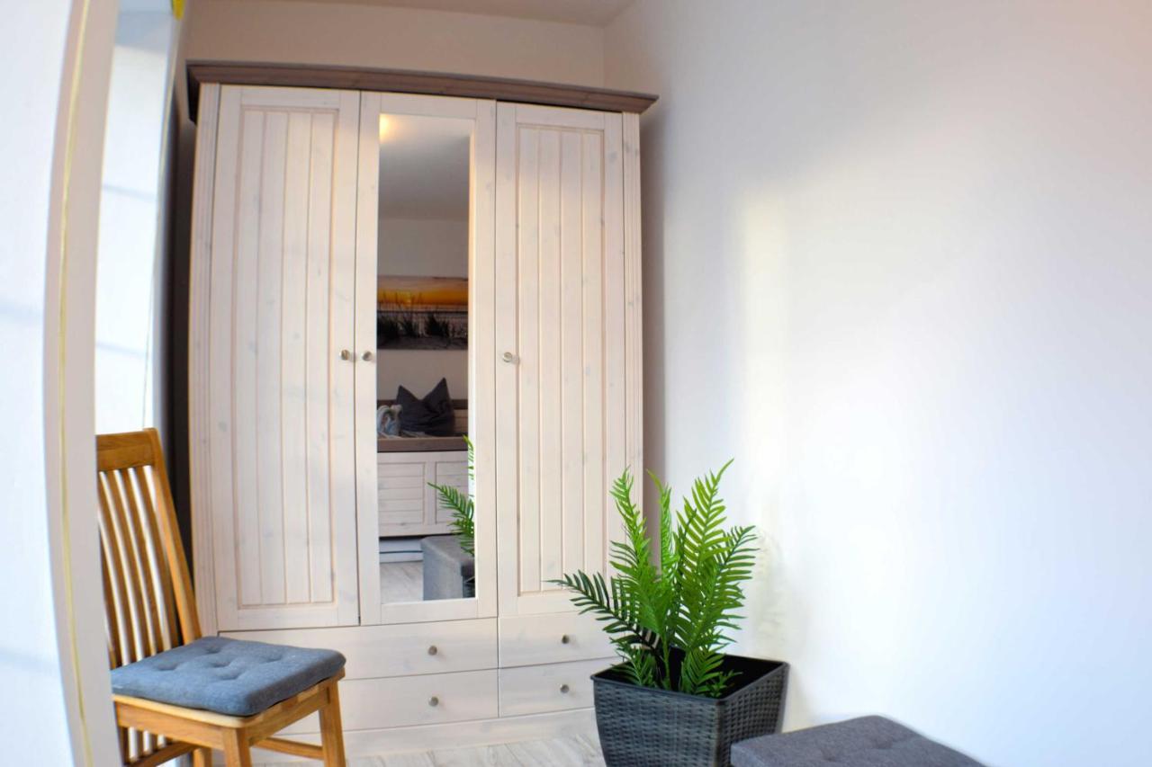 Ferienhaus Ruegenliebe 01 ビンツ エクステリア 写真